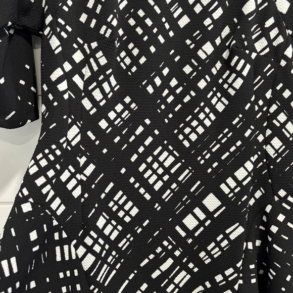 Rabbit Rabbit Rabbit lined black and white geometric lined dress sz 12 - Picture 8 of 16